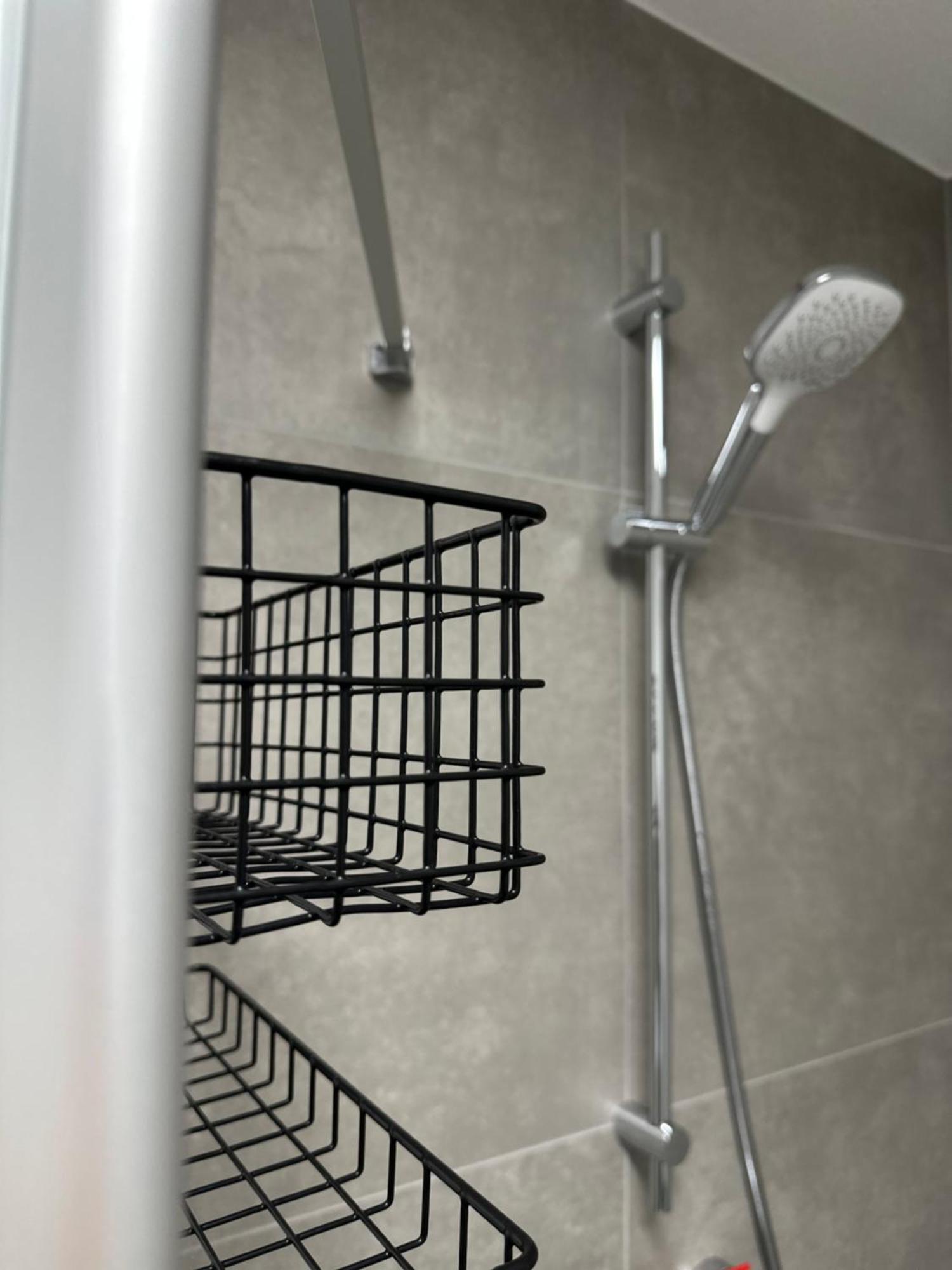 Amao-indigo I 62qm I Mit Balkon & Tiefgarage I Kingsize-boxspringbett I Aufzug * Offenburg